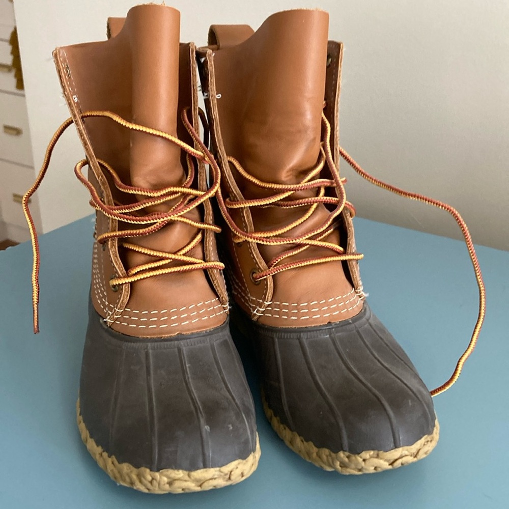Bean boots